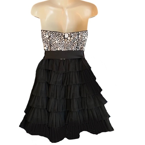 INSPIRE Me Strapless Black Tulle Dress Size 5 Juniors/Size Women’s Medium - Picture 2 of 7